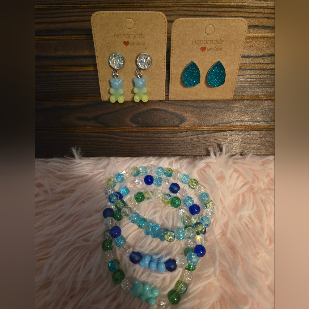 Handmade bundle of teals, blues, greens jewelry! Gummy bear theme! All Brand-new